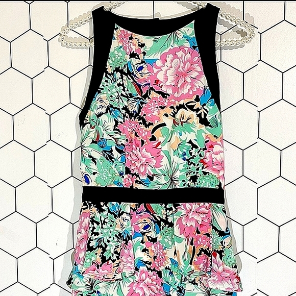 New-Beautiful Yumi Kim Floral & Black Silk XS Peplum Sleeveless Open Back - Picture 3 of 7